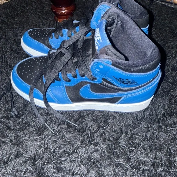 Jordan 1 Retro High OG Dark Marina Blue GS - Picture 2 of 5